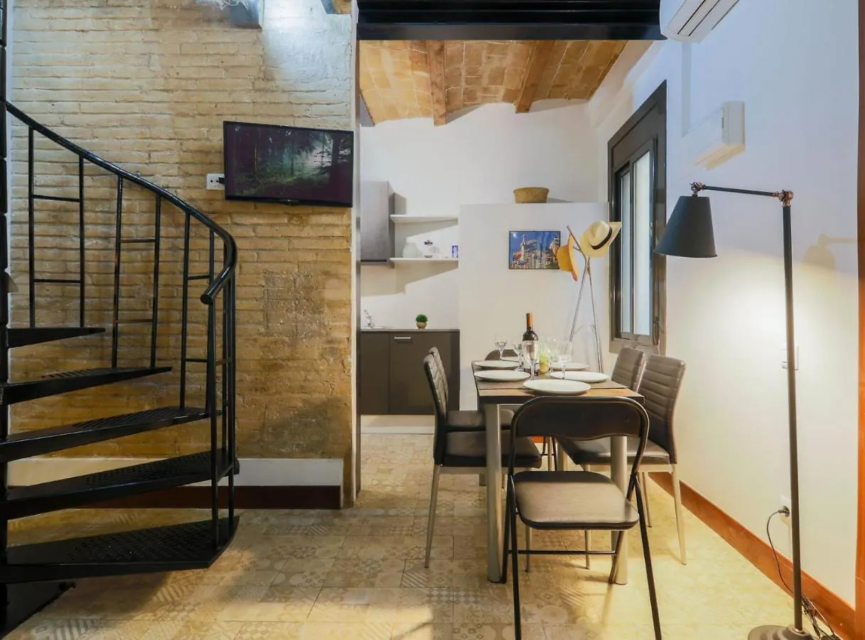 New Listing Duplex Near The Beach Barceloneta 0*, Barcelona