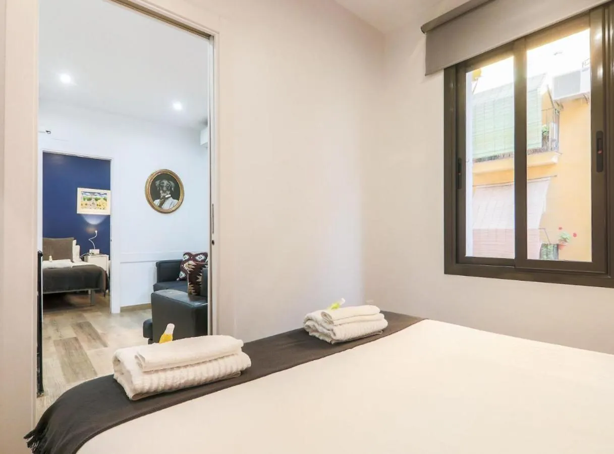 New Listing Duplex Near The Beach Barceloneta Spain